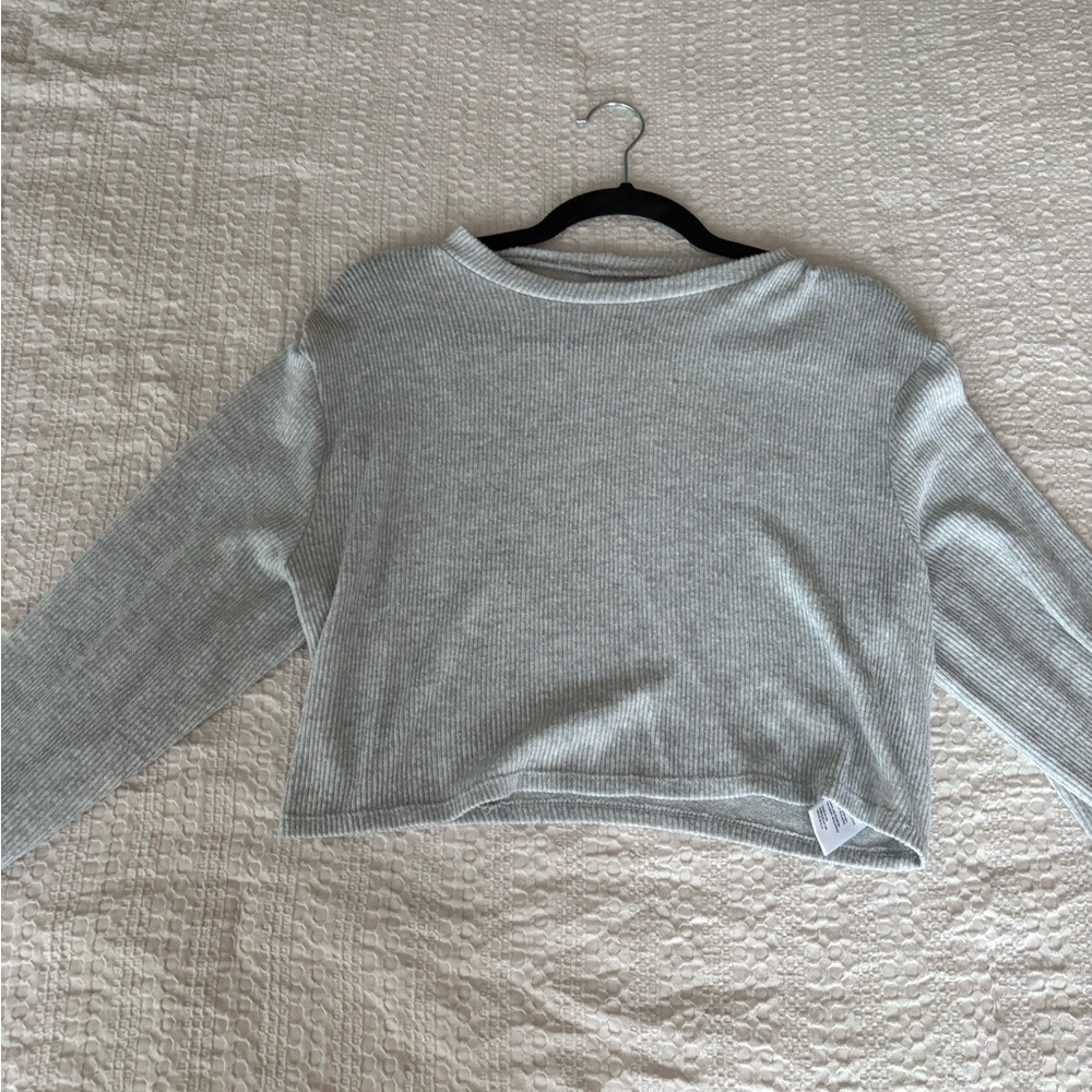Gray Ribbed Long Sleeve Sweater